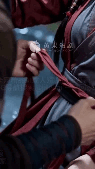 AI短剧《修为尽失师姐们请自重》第1-8集 动漫视频 PC端 预览图