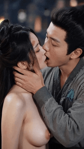 AI短剧❤️『皇朝太医』第1-5集合集 产科医生穿越古代成为太医侍奉皇后操遍后宫 动漫视频 PC端 预览图